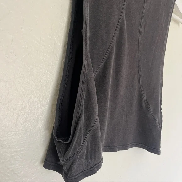 lululemon muscle crop tank - Picture 4 of 4